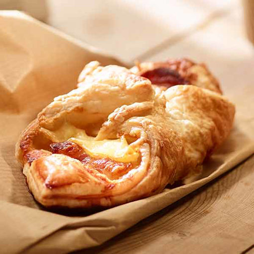 Picture of Cheese & Bacon Turnovers (40x140g)