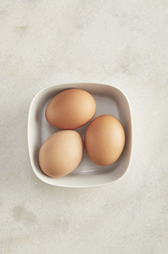 Picture of Bird Bros. Medium Eggs (Lion Quality) (15x12)