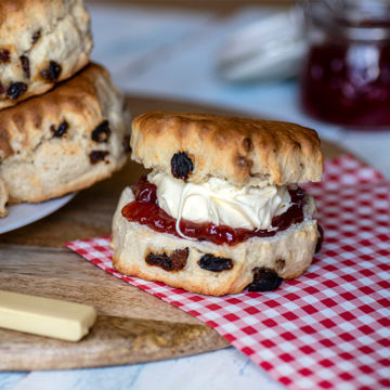 Picture of Haywood & Padgett All Butter Sultana Scones (40x120g)
