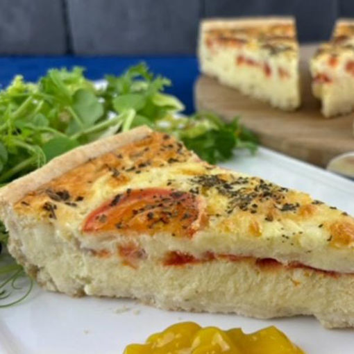 Picture of Roberts Country Fayre Cheese, Tomato & Basil Quiche (10ptn)
