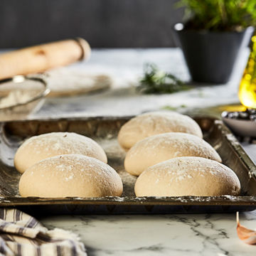 Picture of Chefs' Selections Pizza Dough Balls (60x180g)