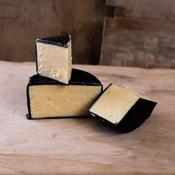 Picture of Bradburys Mature Cheddar Cheese Truckle (6x200g)