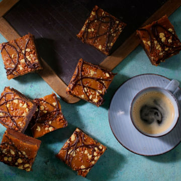 Picture of The Handmade Cake Co. Salted Caramel & Honeycomb Brownie (15ptn)