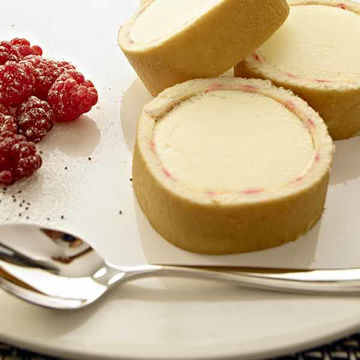 Picture of Cooldelight Raspberry Ripple Ice Cream Sponge Roll (3)