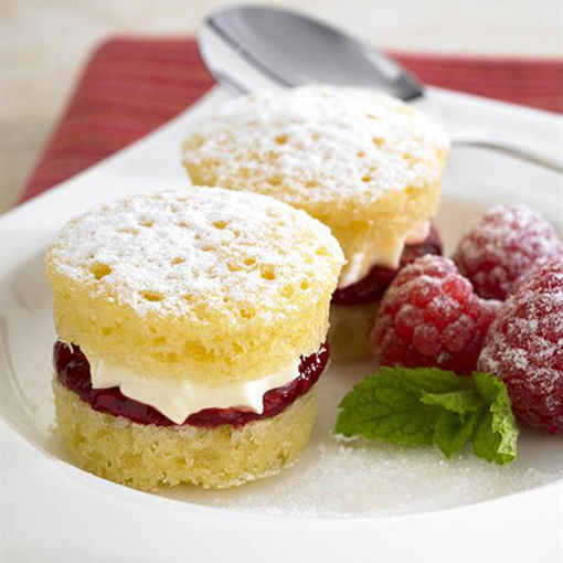 Picture of Frank Dale Mini Victoria Sponge Cakes (48x18g)