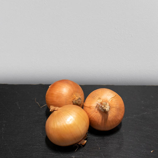 Picture of Pilgrim Fresh Produce Large Brown Cooking Onions (Avg 1kg )