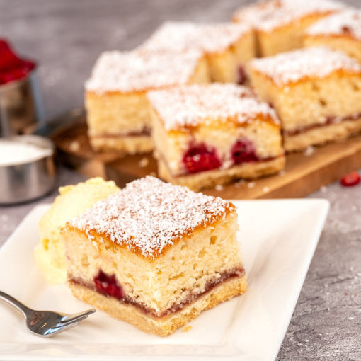 Picture of Sidoli Raspberry & Coconut Tray Cake (18ptn)